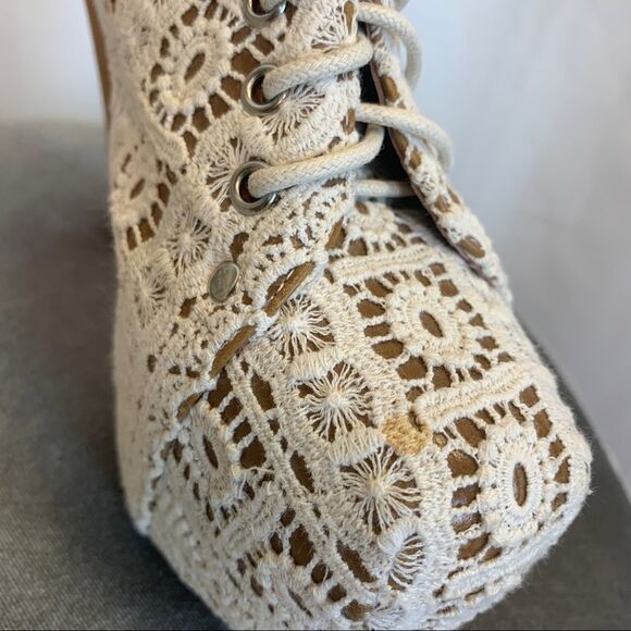 Jeffrey Campbell Lita Ivory Crochet Lace Up Platform Ankle Bootie Size 6🔥 - Picture 11 of 17